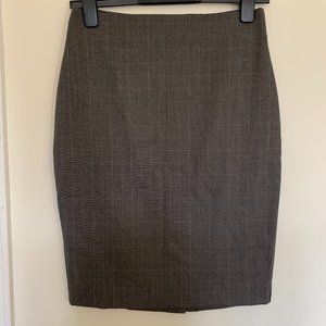 SOLD | NWOT Ann Taylor Classic Petite Pencil Skirt Grey 0